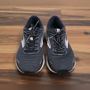 Brooks Ghost 13 Gray Running Sneakers Size 10, Euc